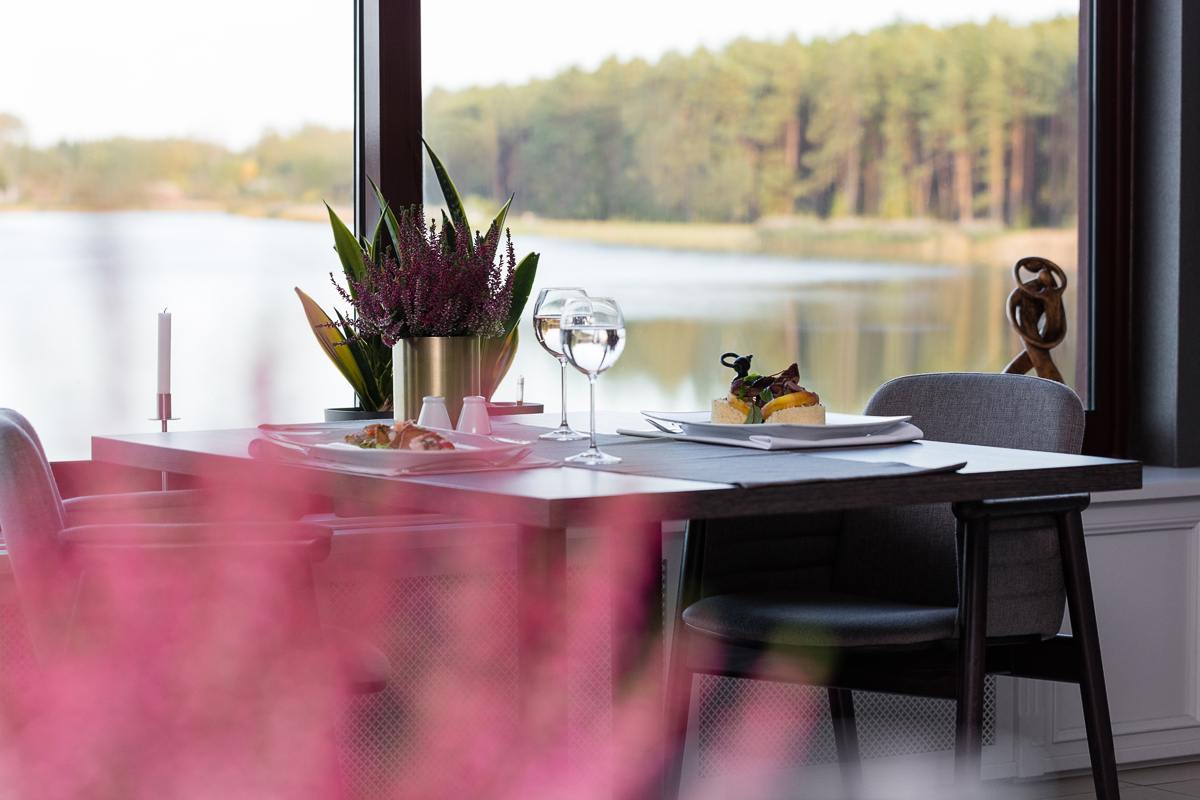 Hotel nad Jeziorem z Restauracją