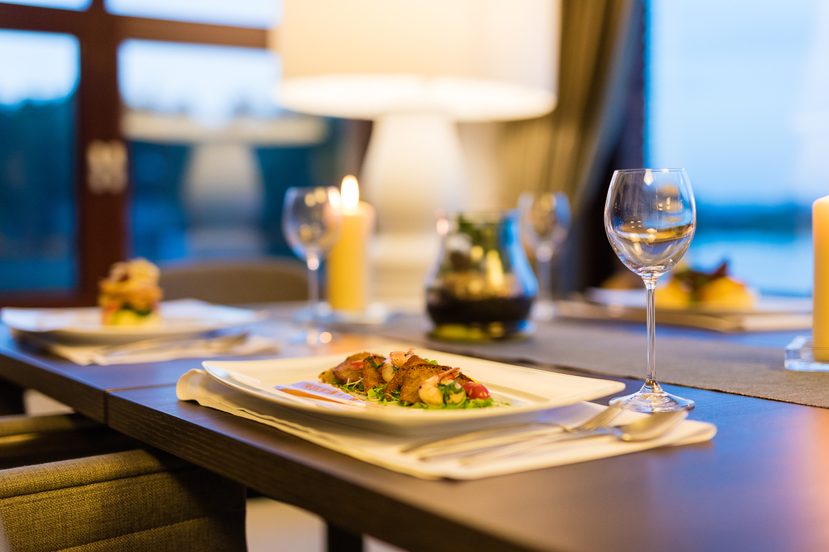 Hotel nad Jeziorem z Restauracją